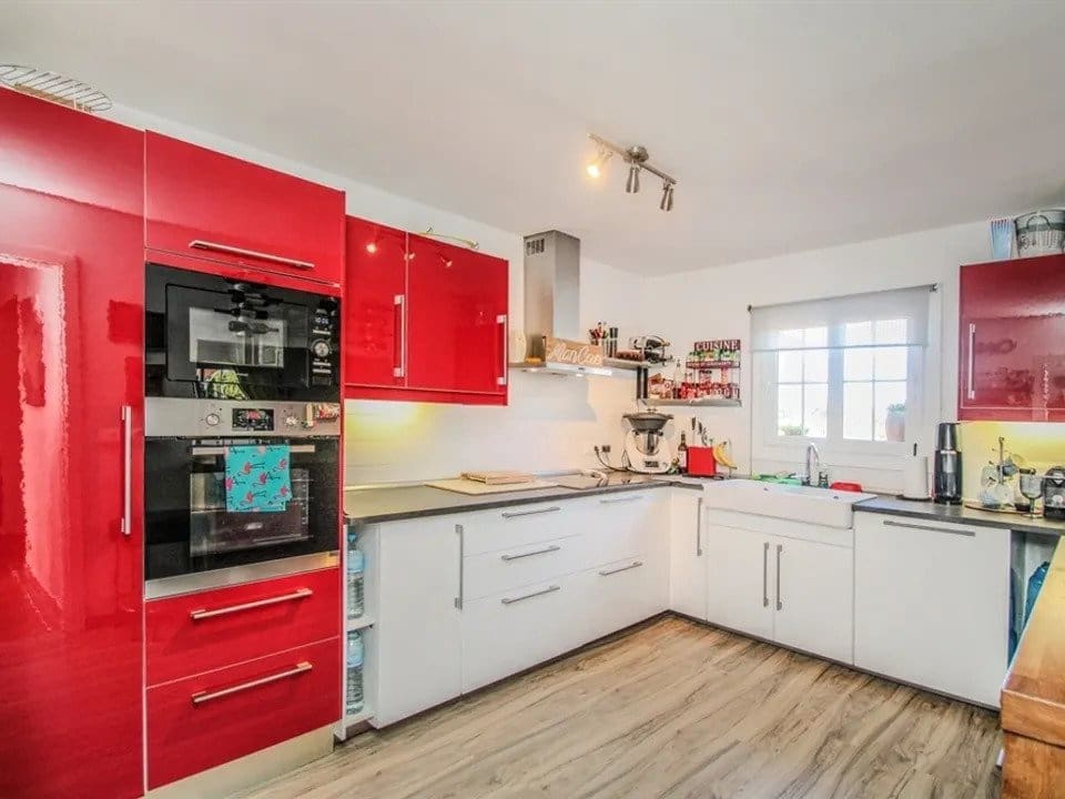 4 soveværelse Semi-Rækkehus til salg i Badia Blava med swimmingpool garage - € 615.000 (Ref: 7429723)