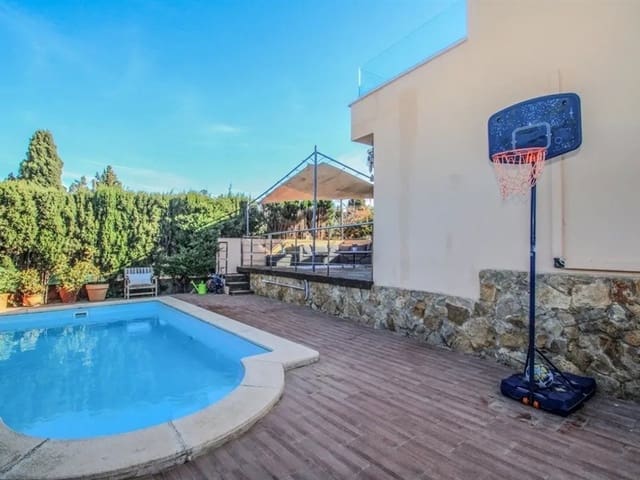 4 quarto Moradia Geminada para venda em Badia Blava, Llucmajor com piscina garagem - 615 000 € (Ref: 7429723)