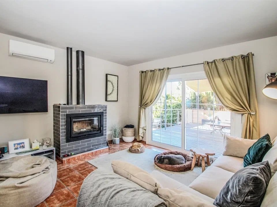 4 soveværelse Semi-Rækkehus til salg i Badia Blava med swimmingpool garage - € 615.000 (Ref: 7429723)