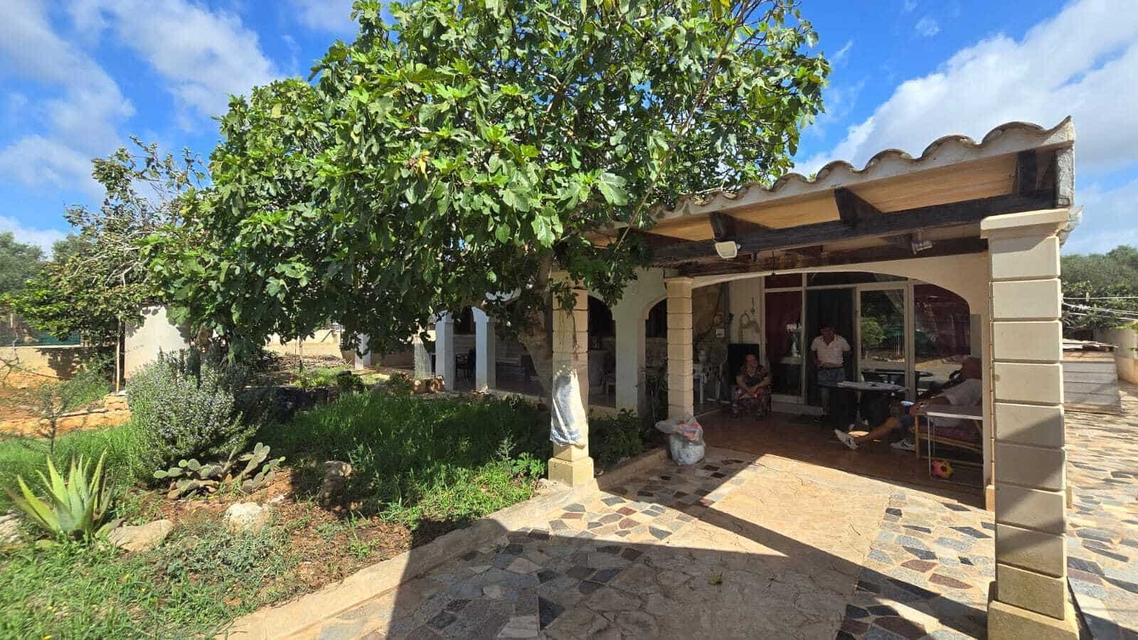 3 soveværelse Finca/Landehus til salg i S'Illot - € 380.000 (Ref: 8727215)