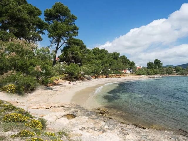 2 soveværelse Lejlighed til salg i Cala Bona, Son Servera med garage - € 341.000 (Ref: 8952264)
