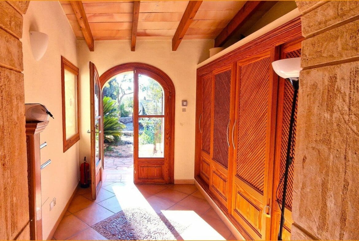 5 soveværelse Finca/Landehus til salg i Arta med swimmingpool garage - € 1.595.000 (Ref: 9066662)