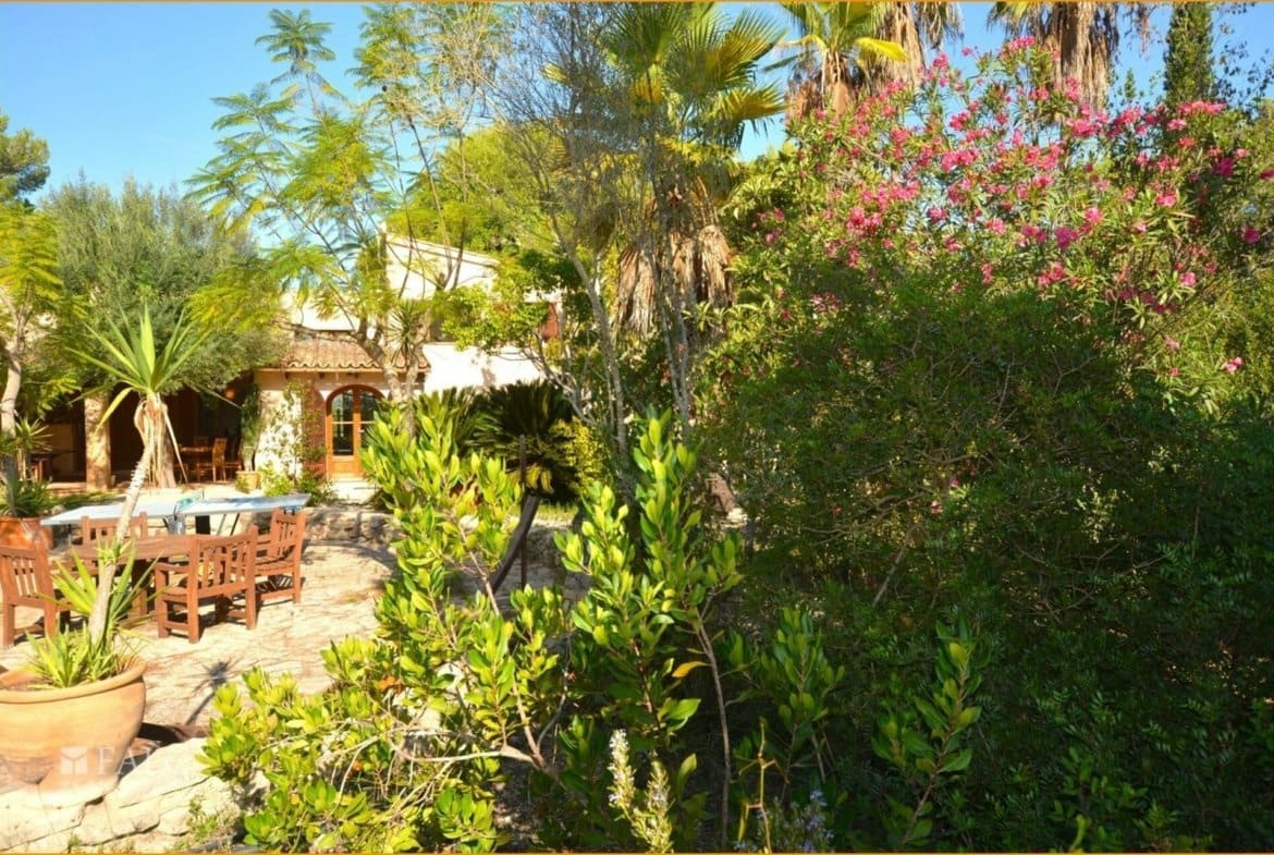 5 soveværelse Finca/Landehus til salg i Arta med swimmingpool garage - € 1.595.000 (Ref: 9066662)