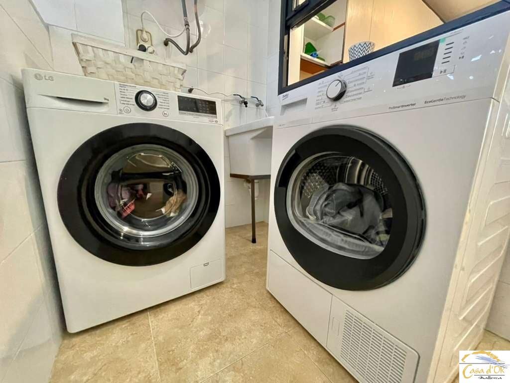 2 bedroom Apartment for sale in Cala Millor - € 299,000 (Ref: 9462854)