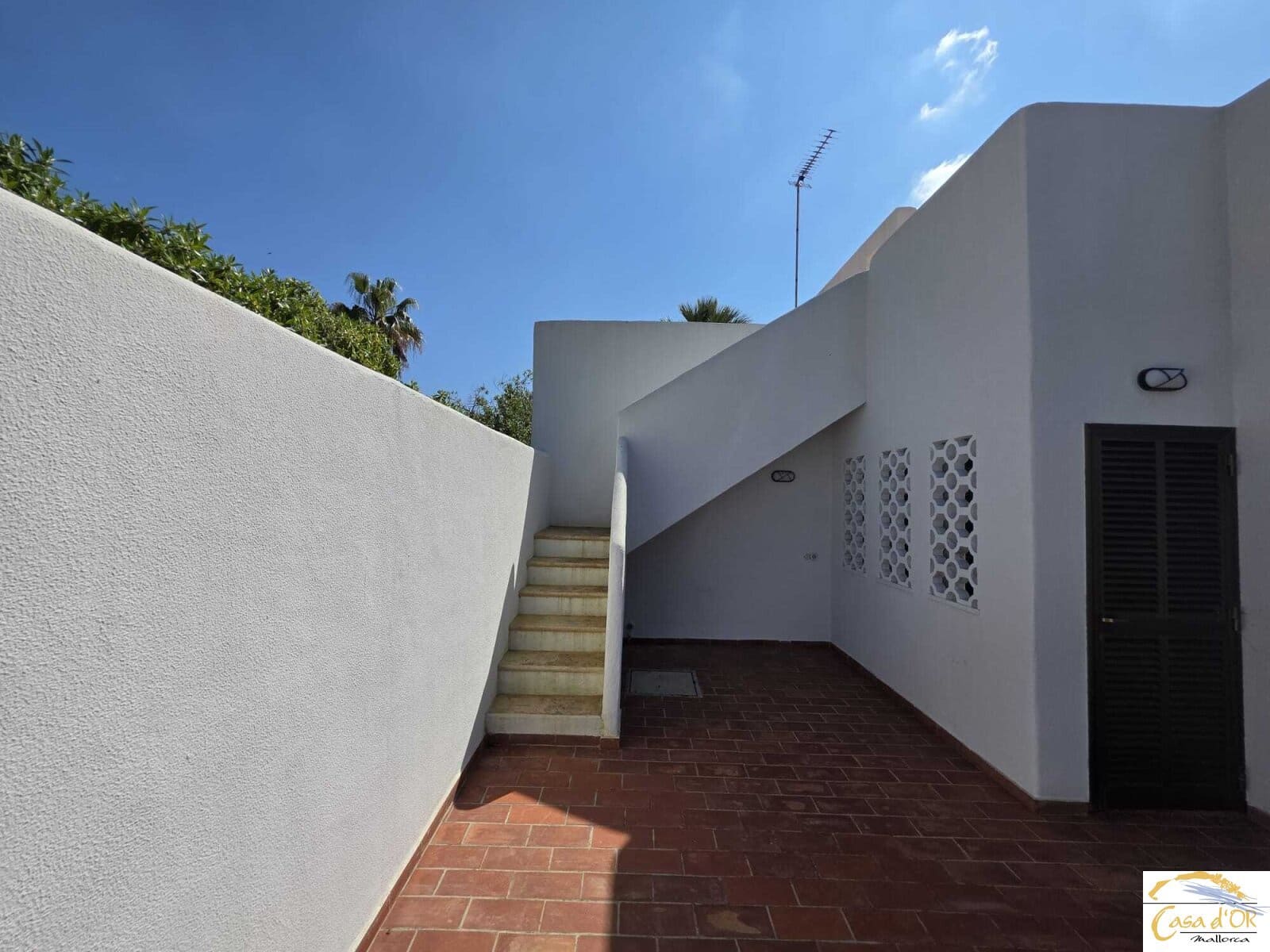 5 bedroom Villa for sale in Sa Coma with garage - € 722,000 (Ref: 9714835)