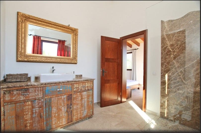 7 bedroom Finca/Country House for sale in Portocolom with pool - € 3,650,000 (Ref: 9868039)