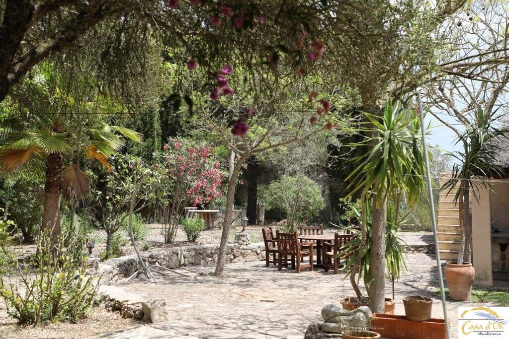 5 bedroom Finca/Country House for sale in Arta with pool garage - € 1,595,000 (Ref: 9883602)