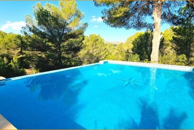 5 quarto Quinta/Casa Rural para venda em Artà com piscina garagem - 1 595 000 € (Ref: 9883602)