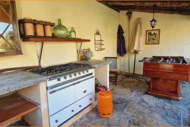 5 quarto Quinta/Casa Rural para venda em Artà com piscina garagem - 1 595 000 € (Ref: 9883602)
