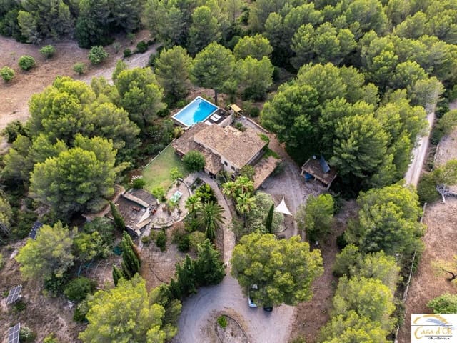 5 quarto Quinta/Casa Rural para venda em Artà com piscina garagem - 1 595 000 € (Ref: 9883602)