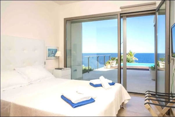 4 soverom Villa til salgs i Portocristo / Port de Manacor, Manacor med svømmebasseng garasje - € 3 600 000 (Ref: 9889550)