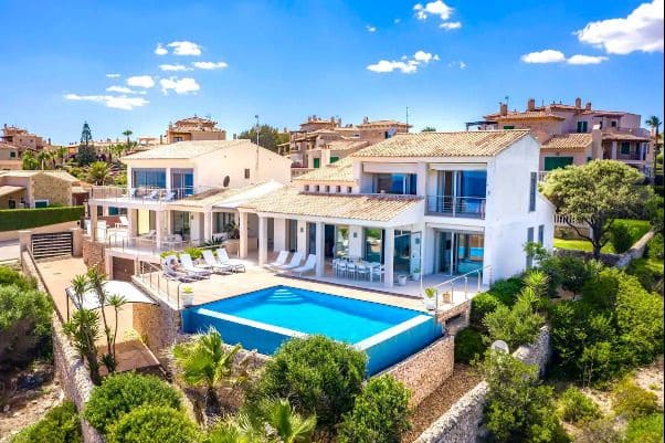 4 soverom Villa til salgs i Portocristo / Port de Manacor, Manacor med svømmebasseng garasje - € 3 600 000 (Ref: 9889550)