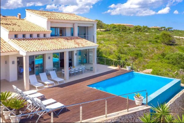 4 soverom Villa til salgs i Portocristo / Port de Manacor med svømmebasseng garasje - € 3 600 000 (Ref: 9889550)