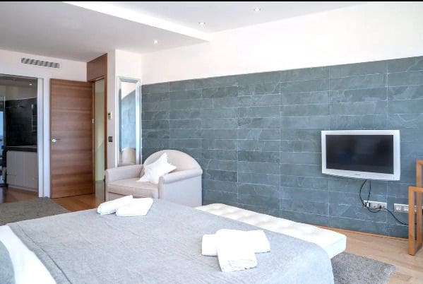 3 soverom Villa til salgs i Portocristo / Port de Manacor med svømmebasseng garasje - € 3 100 000 (Ref: 9889551)