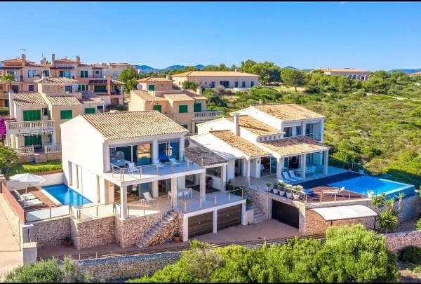3 soverom Villa til salgs i Portocristo / Port de Manacor, Manacor med svømmebasseng garasje - € 3 100 000 (Ref: 9889551)