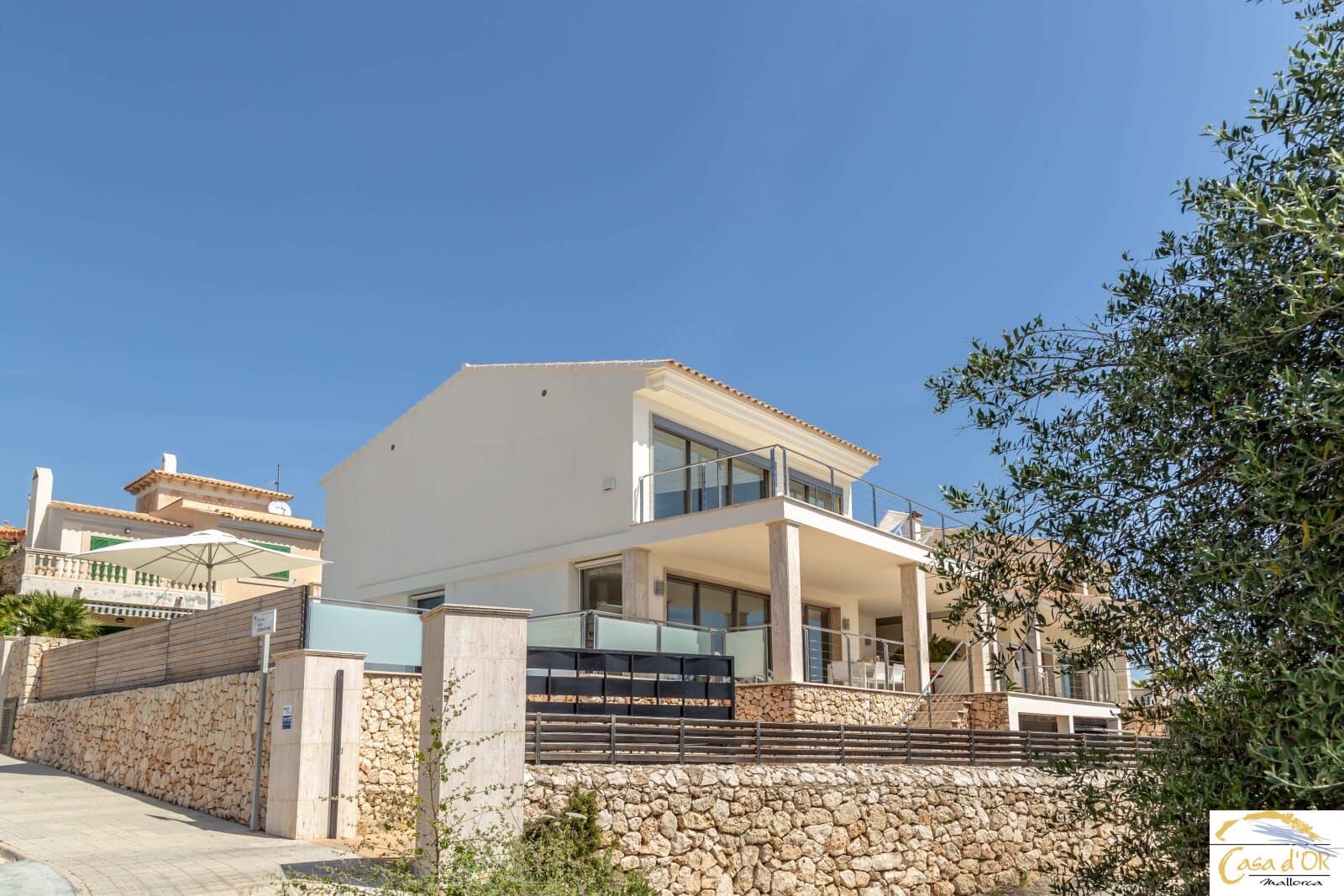 3 soverom Villa til salgs i Portocristo / Port de Manacor med svømmebasseng garasje - € 3 100 000 (Ref: 9889551)