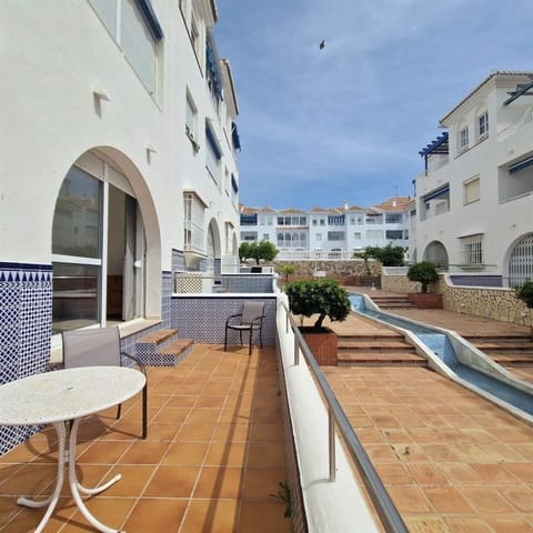 2 slaapkamer Appartement te koop in Chaparil - Torrecilla - Punta Lara, Nerja met zwembad - € 439.000 (Ref: 8956931)