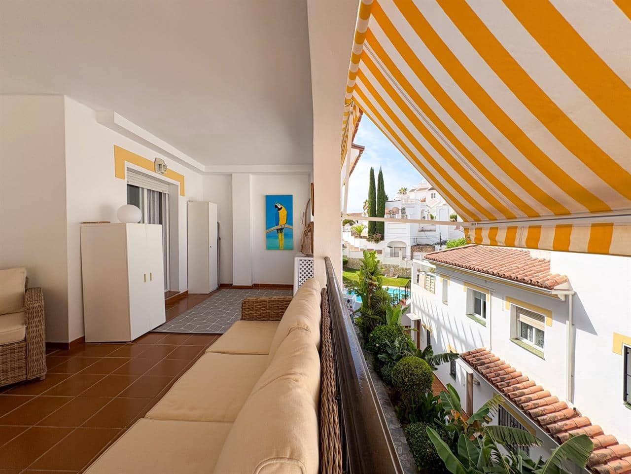 2 soveværelse Lejlighed til salg i Nerja med swimmingpool - € 378.000 (Ref: 9126630)