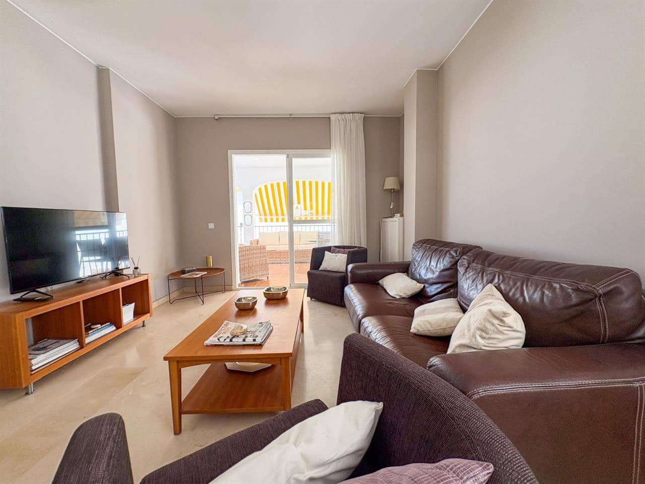 2 soveværelse Lejlighed til salg i Nerja med swimmingpool - € 378.000 (Ref: 9126630)