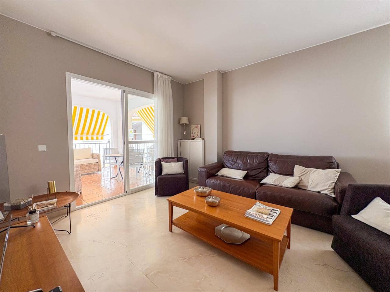 2 soveværelse Lejlighed til salg i Nerja med swimmingpool - € 378.000 (Ref: 9126630)