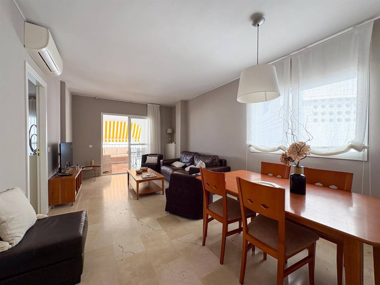 2 soveværelse Lejlighed til salg i Nerja med swimmingpool - € 378.000 (Ref: 9126630)