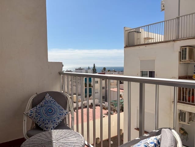 Apartamento de 2 habitaciones en Centro, Nerja en venta - 245.000 € (Ref: 9217228)