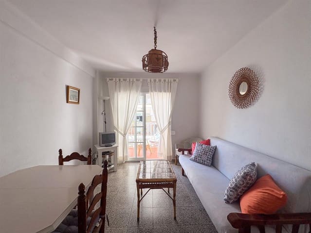 Apartamento de 2 habitaciones en Centro, Nerja en venta - 245.000 € (Ref: 9217228)