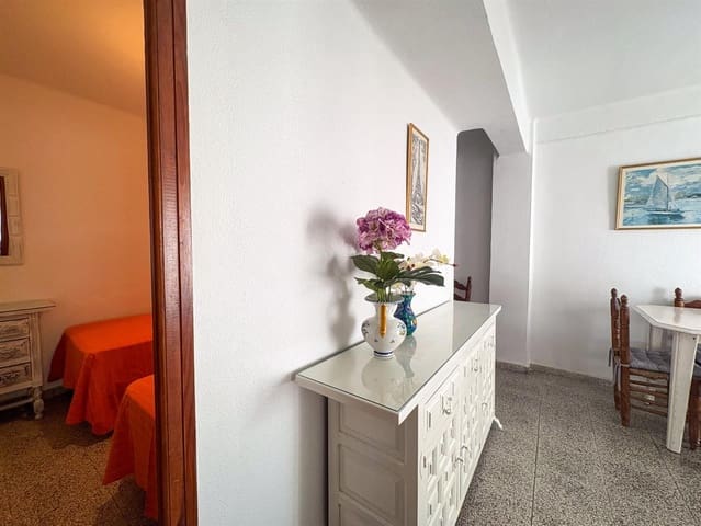 Apartamento de 2 habitaciones en Centro, Nerja en venta - 245.000 € (Ref: 9217228)