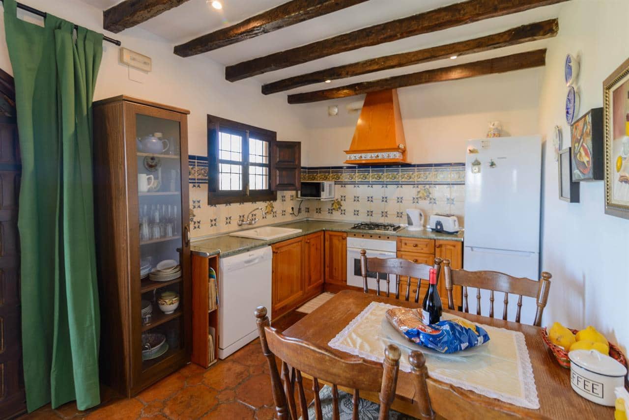 2 bedroom Villa for sale in Frigiliana with pool - € 430,000 (Ref: 9508512)