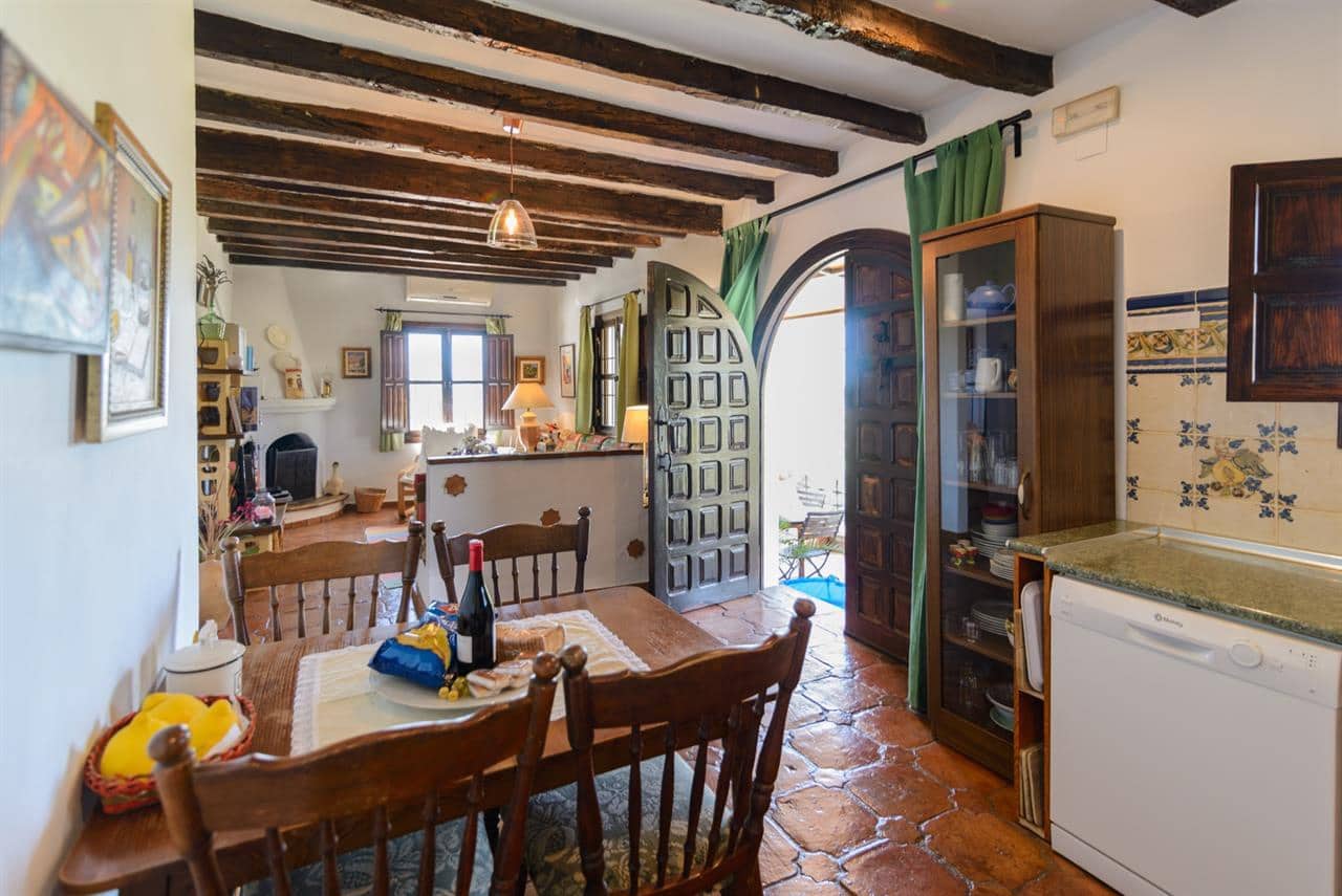 2 bedroom Villa for sale in Frigiliana with pool - € 430,000 (Ref: 9508512)