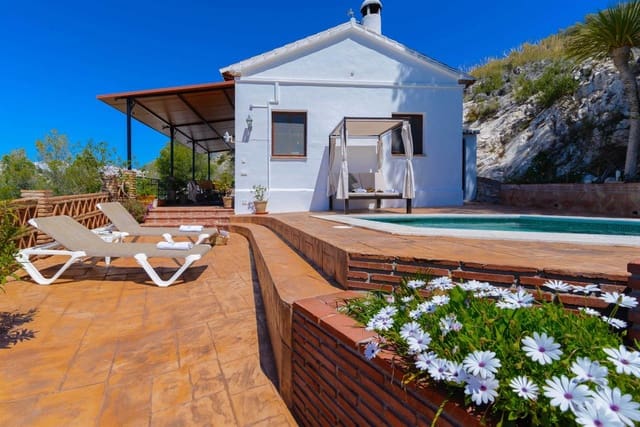 2 bedroom Villa for sale in Frigiliana with pool - € 430,000 (Ref: 9508512)