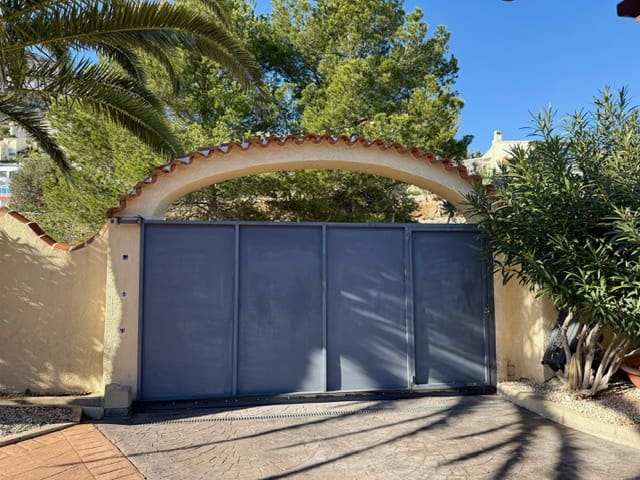 5 soverom Villa til salgs i Benitachell / Benitatxell - € 585 000 (Ref: 9474499)