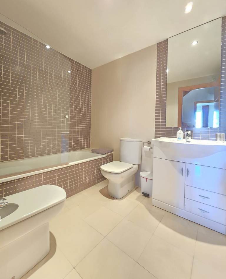 3 bedroom Apartment for sale in Arenal - € 495,000 (Ref: 9474504)