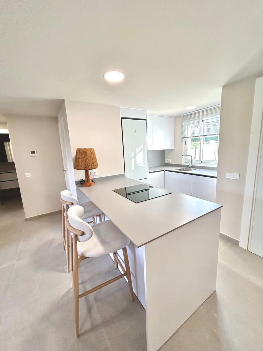 Apartamento de 2 habitaciones en Dénia en venta - 389.300 € (Ref: 9474508)