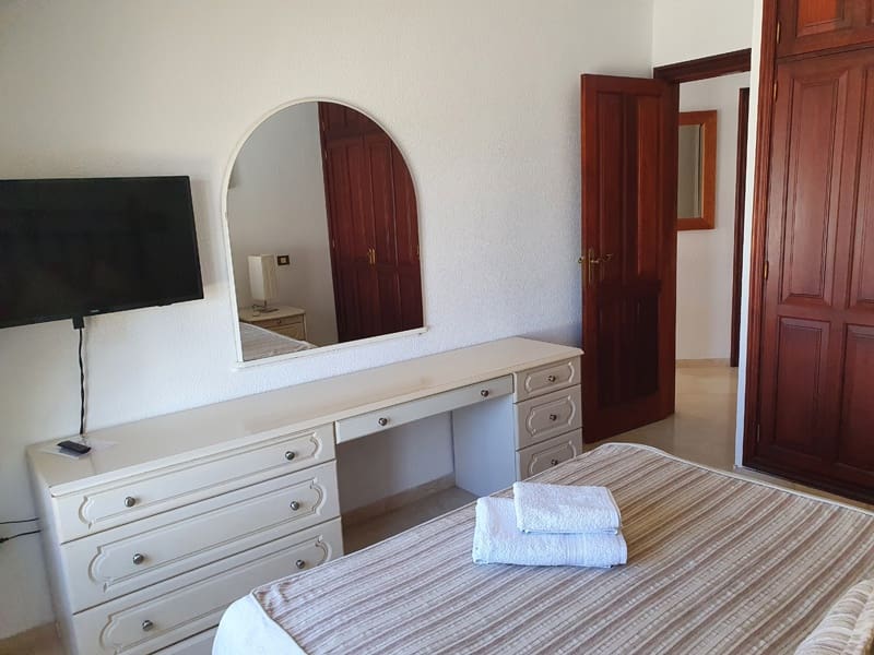 3 bedroom Villa for sale in Los Gigantes with pool - € 575,000 (Ref: 6269505)