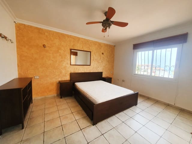 4 slaapkamer Villa te koop in Torviscas, Adeje met zwembad - € 1.200.000 (Ref: 7468776)