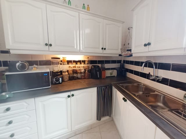 4 Zimmer Haus zu verkaufen in San Miguel de Abona mit Pool - 370.000 € (Ref: 7829169)