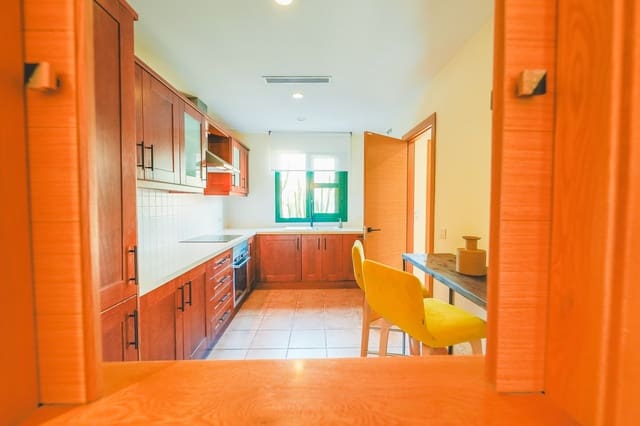 3 slaapkamer Rijtjeshuis te koop in Golf del Sur, San Miguel de Abona met zwembad - € 420.000 (Ref: 7904231)