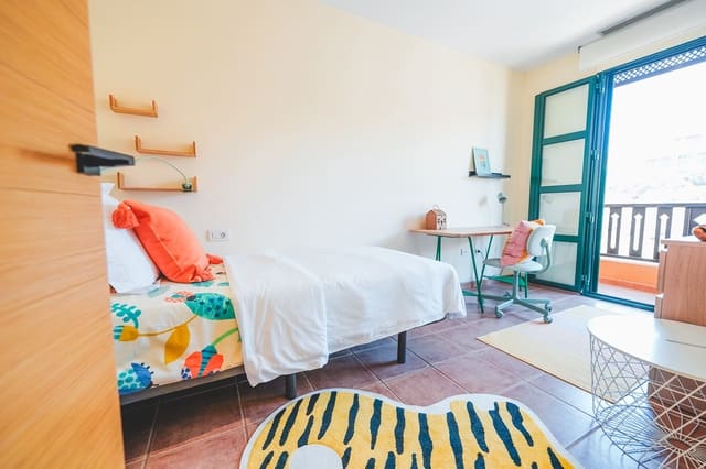 3 soverom Rekkehus til salgs i Golf del Sur, San Miguel de Abona med svømmebasseng - € 460 000 (Ref: 7904231)