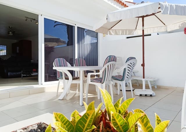 2 slaapkamer Rijtjeshuis te koop in Golf del Sur, San Miguel de Abona met zwembad - € 330.000 (Ref: 8373365)