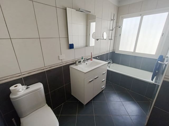 2 slaapkamer Rijtjeshuis te koop in Golf del Sur, San Miguel de Abona met zwembad - € 330.000 (Ref: 8373365)