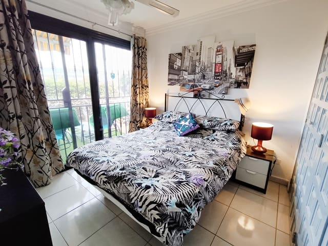 Apartamento de 2 habitaciones en Amarilla Golf, San Miguel de Abona en venta con piscina - 269.900 € (Ref: 8533791)