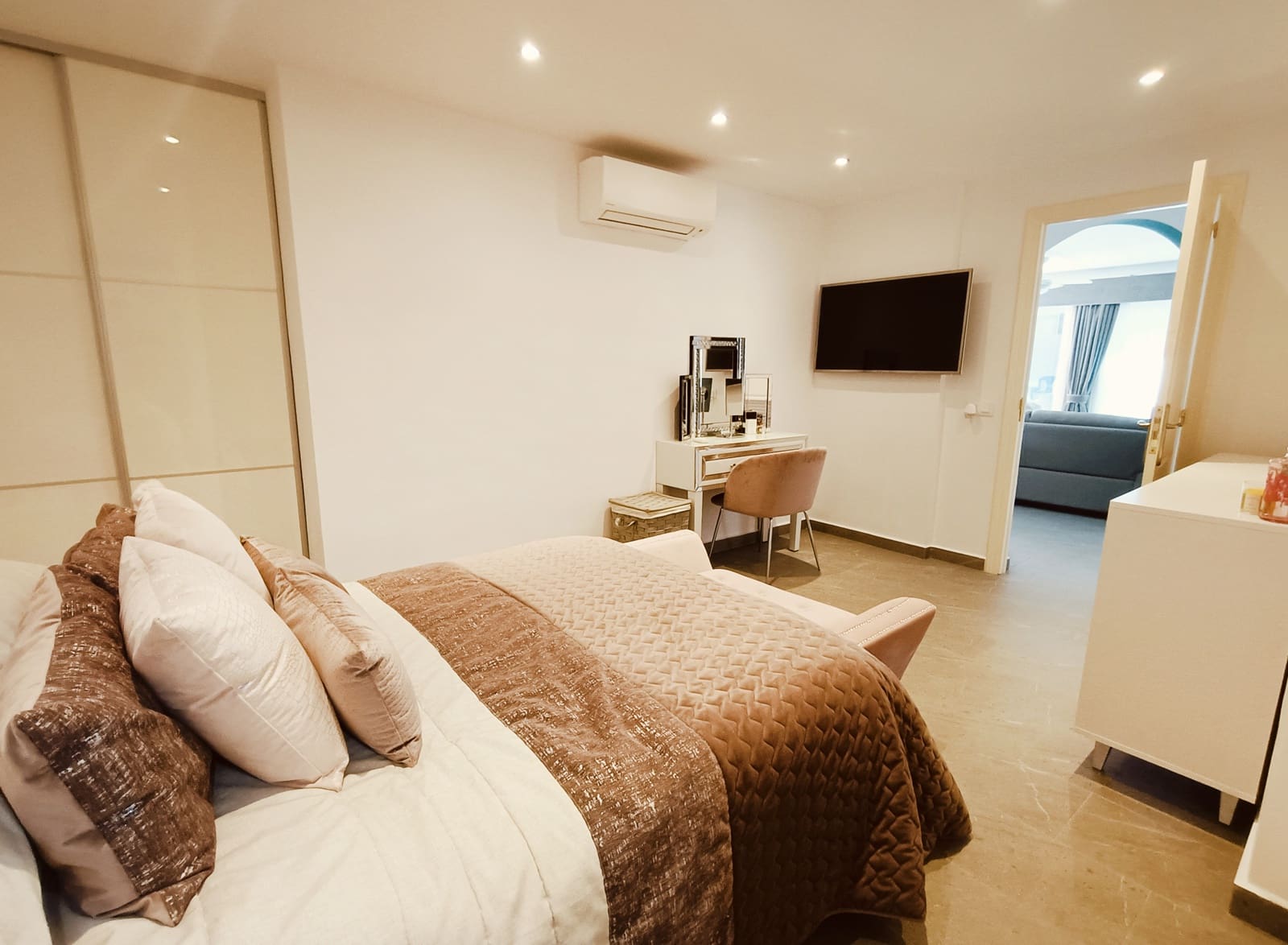 2 slaapkamer Appartement te koop in Golf del Sur met zwembad - € 299.000 (Ref: 8689308)