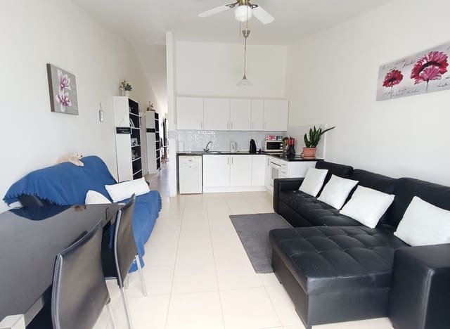 1 slaapkamer Appartement te koop in Amarilla Golf, San Miguel de Abona met zwembad - € 200.000 (Ref: 9111890)