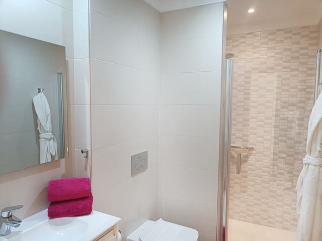 2 sypialnia Apartament na sprzedaż w Golf del Sur, San Miguel de Abona z basenem - 625 000 € (Ref: 9183332)