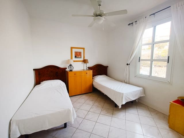 Apartamento de 4 habitaciones en Golf del Sur, San Miguel de Abona en venta con piscina - 330.000 € (Ref: 9355446)