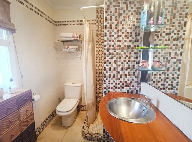 2 slaapkamer Bungalow te koop in Golf del Sur, San Miguel de Abona met zwembad - € 360.000 (Ref: 9406177)