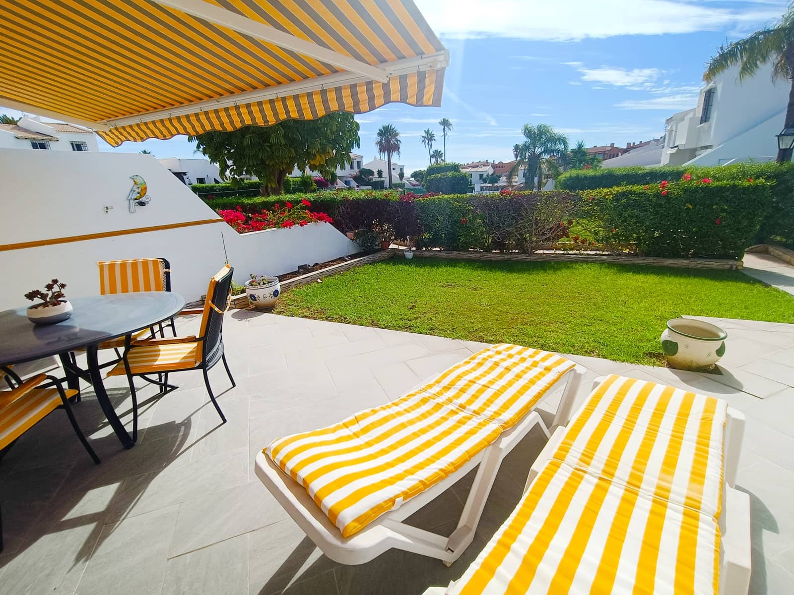 2 slaapkamer Bungalow te koop in Golf del Sur met zwembad - € 360.000 (Ref: 9406177)