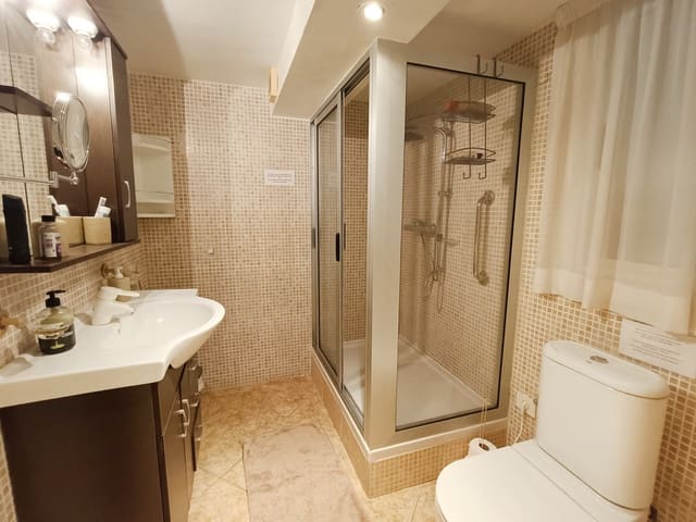 Chalet de 4 habitaciones en Callao Salvaje, Adeje en venta con piscina garaje - 995.000 € (Ref: 9413557)