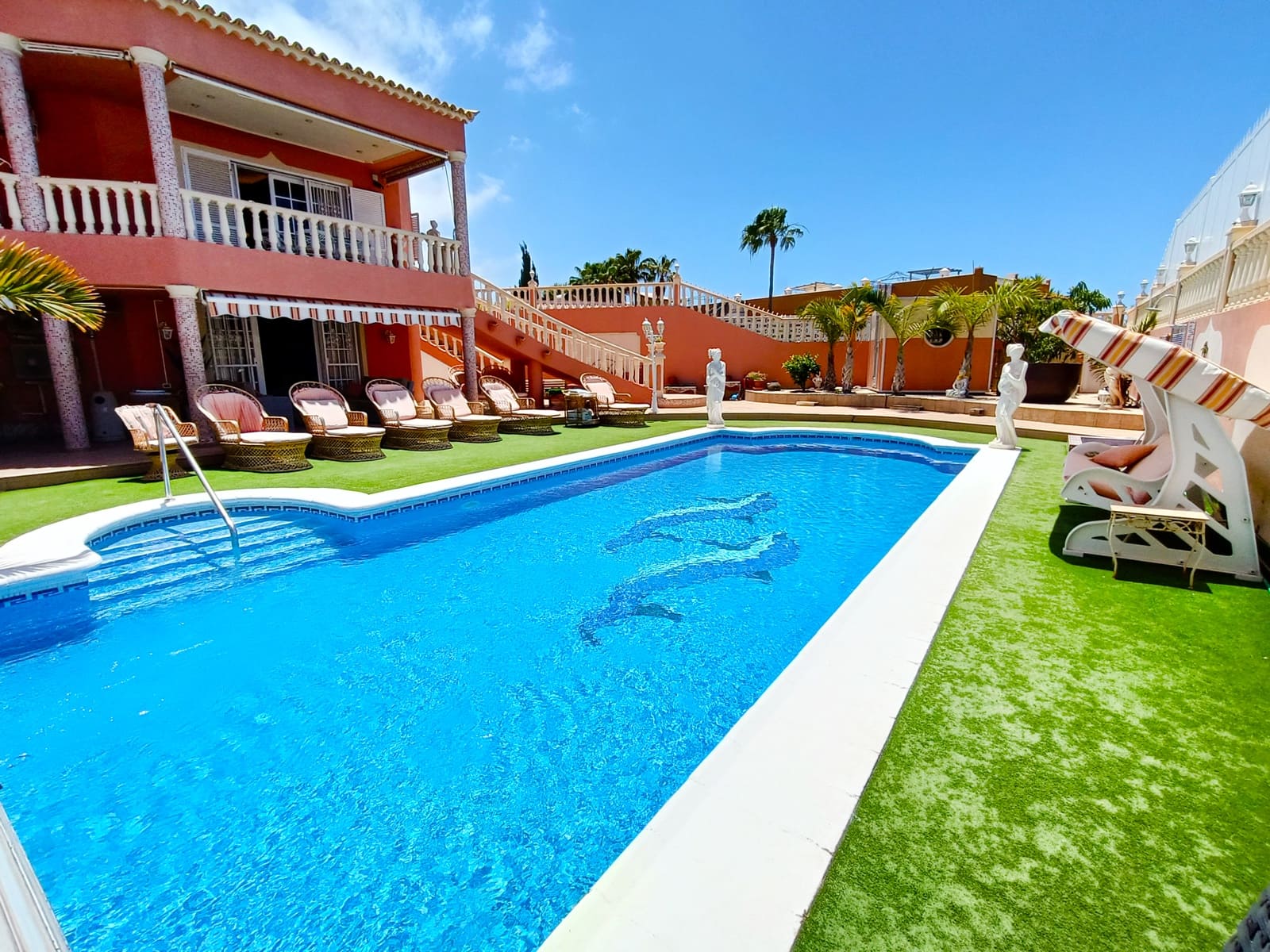 4 bedroom Villa for sale in Callao Salvaje with pool - € 1,100,000 (Ref: 9413557)
